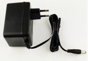 Зарядное устройство для детского электромобиля 12V 700mAh разъём 5 мм 1185 фото